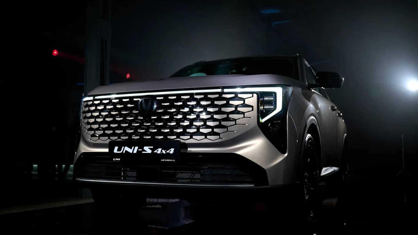 Представлен кроссовер UNI‑S 4×4 в версиях «Люкс» и «Техно»