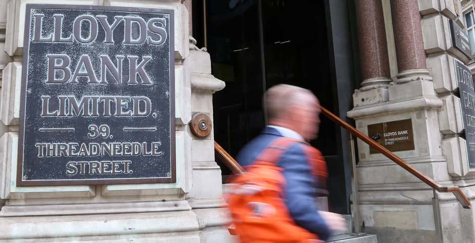 Lloyds Seats AI Agent on Board, Targets £100 Million Profit