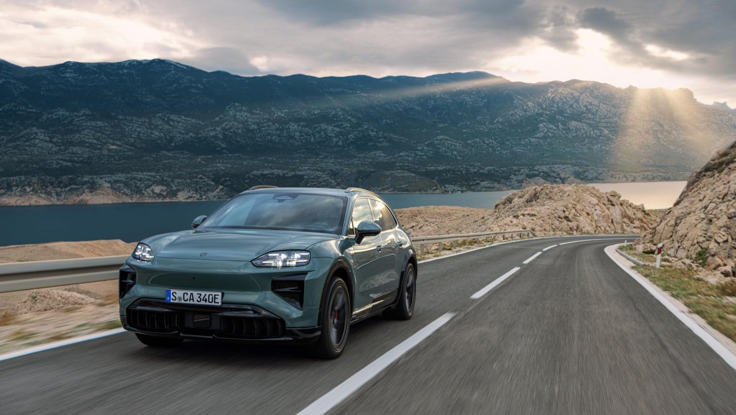 Porsche Cayenne Electric Turbo: 1,156 HP, 2.5 Seconds, and Morning Silence