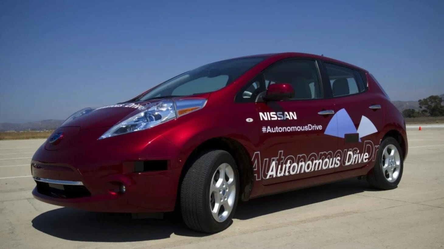 Nissan cuts 20,000 jobs, launches 500 Leaf robotaxis