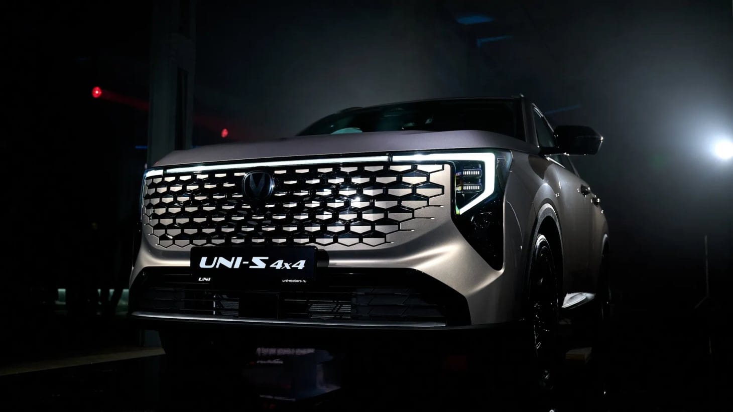 Представлен кроссовер UNI‑S 4×4 в версиях «Люкс» и «Техно»