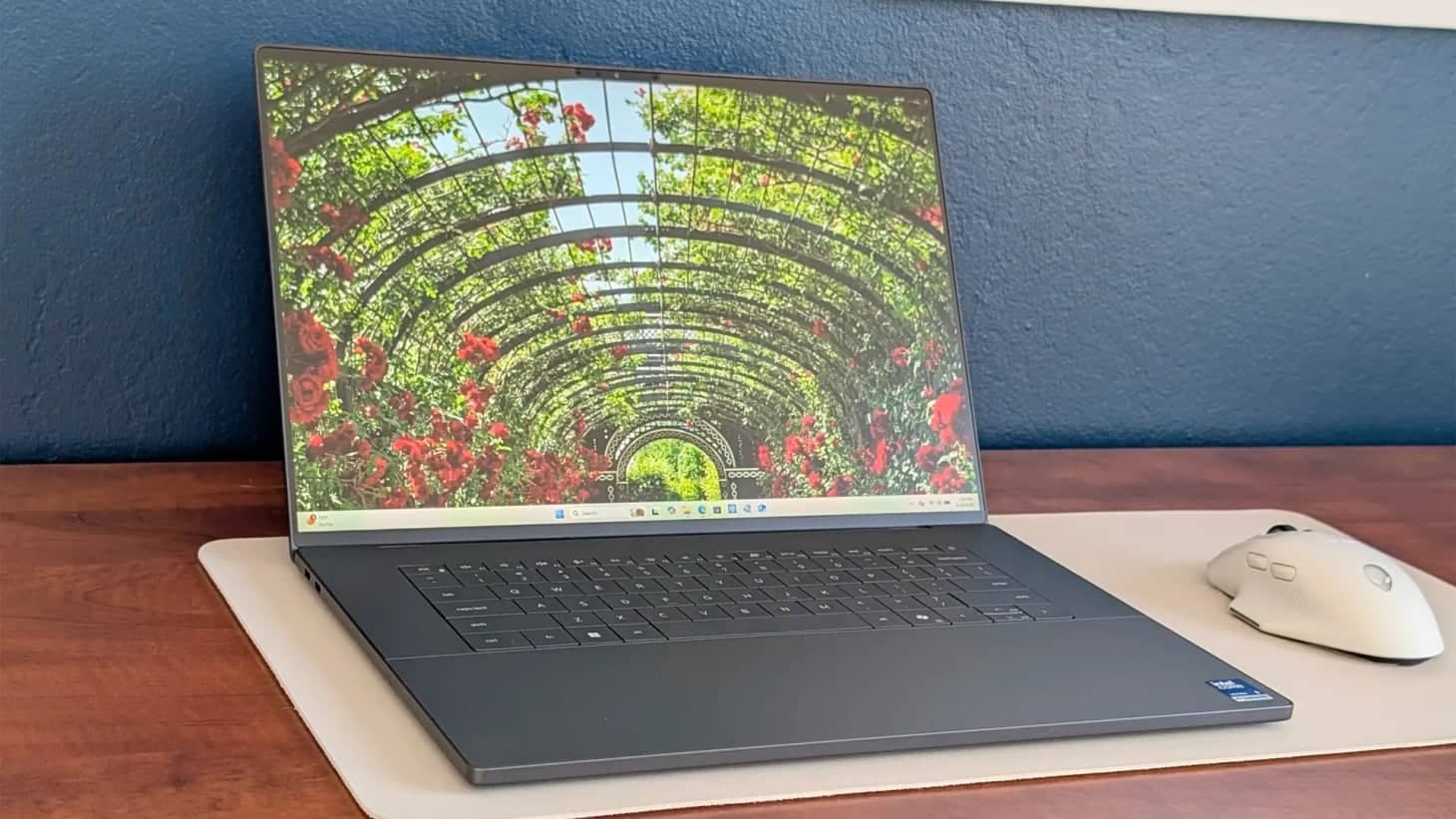 Dell XPS 16 Sets 27‑Hour Web‑Surfing Record