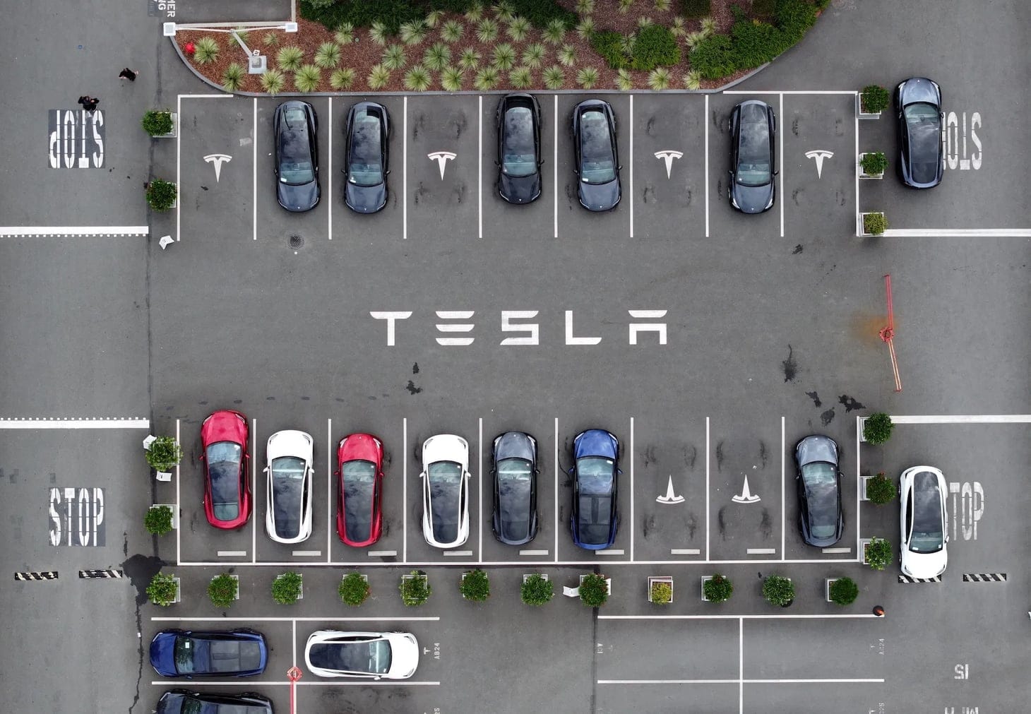 BYD обогнала Tesla: 2,26 млн против 1,63 млн