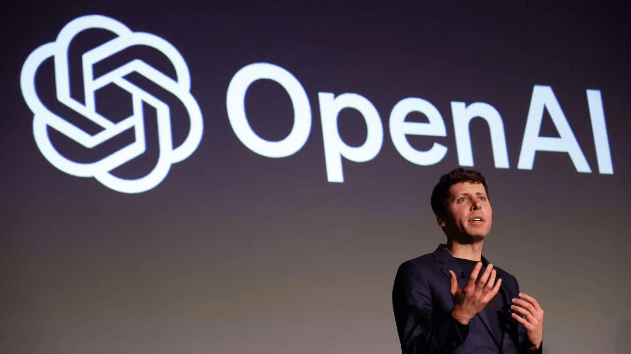 OpenAI reorganiza tres divisiones para lanzar dispositivo de audio con IA en 2026