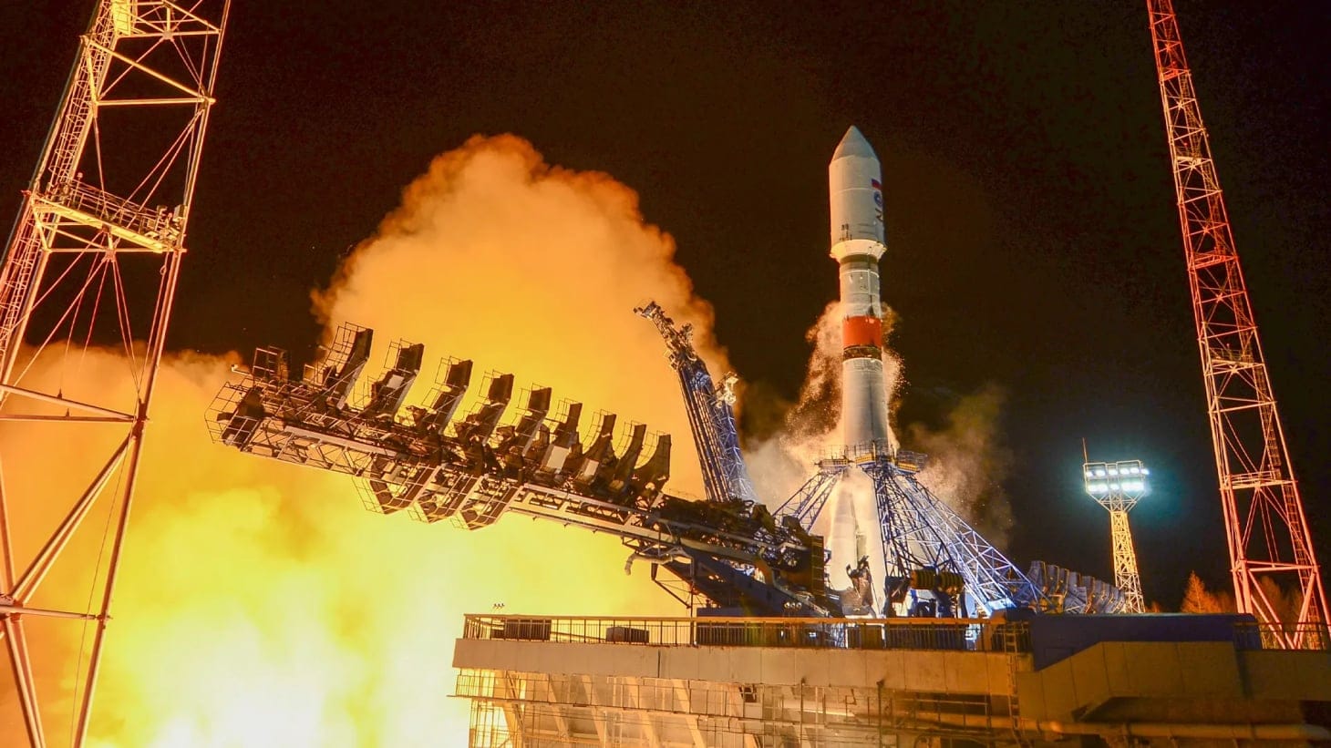 Russia launches 16 Rassvet satellites for broadband service